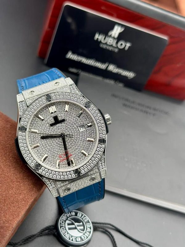 2d710c33-c757-45a4-860c-504710f1507d men's wrist watch Nigeria